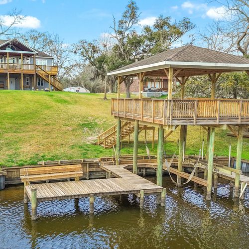 The Riverhouse on the San Bernard River | 4531 County Road 502d, Sweeny TX
