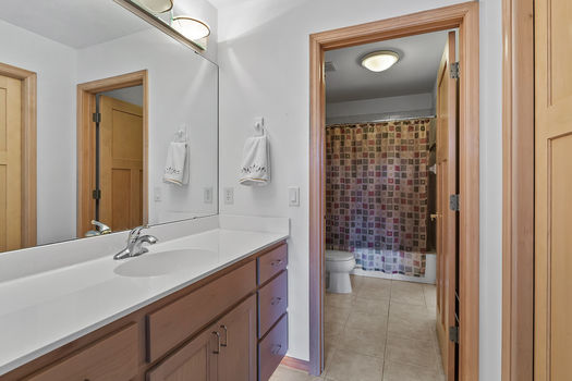 30_8942_Almquist30_mls