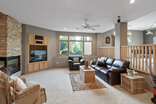 35_8942_Almquist35_mls