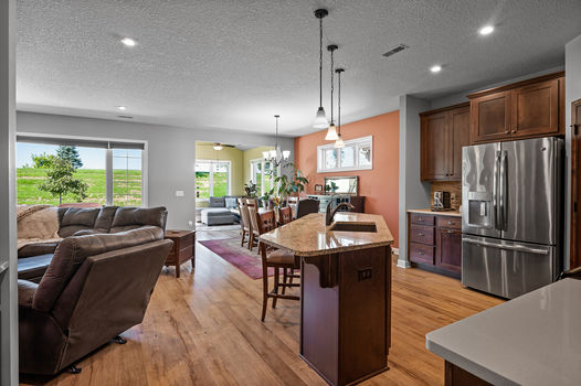 08_1005_Carriage8_mls