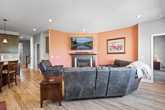 14_1005_Carriage14_mls