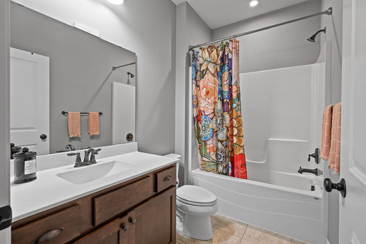 27_1005_Carriage27_mls