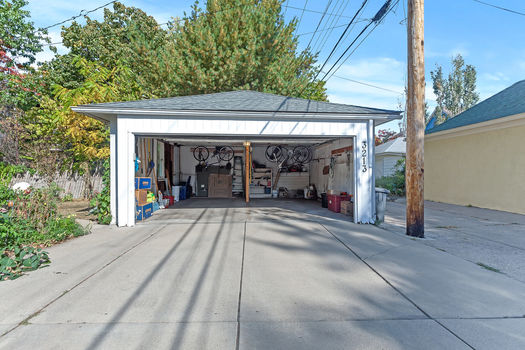 27_3213_Emerson27_mls