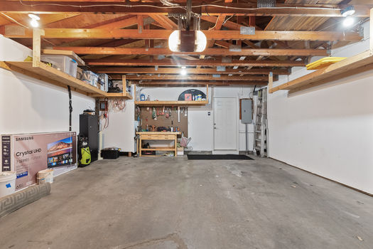 30_1081_Weston30_mls