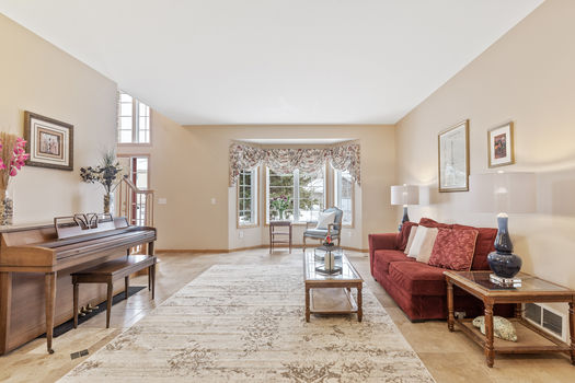 10_9654_Jonathan10_mls