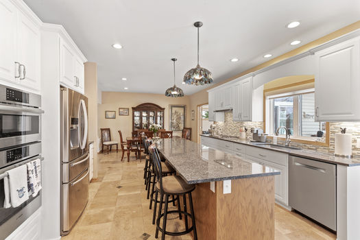 18_9654_Jonathan18_mls