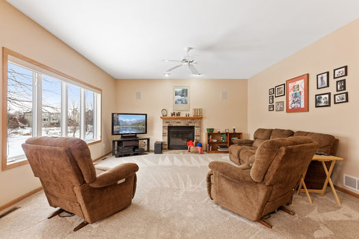 21_9654_Jonathan21_mls