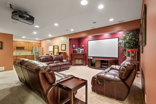 37_2550_Arrowhead37_mls