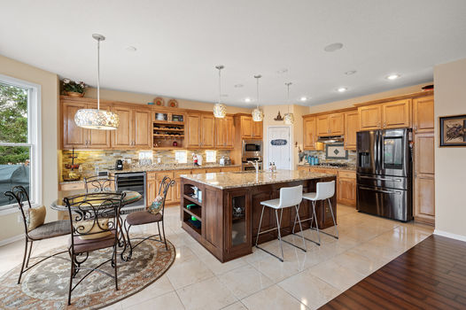 18_18637_Overland18_mls