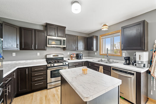 14_14127_Furuby14_mls