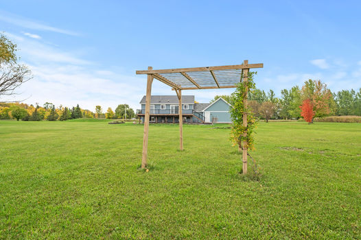 36_14127_Furuby36_mls