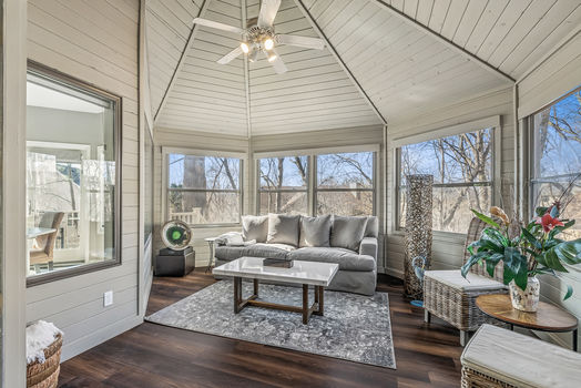 22_213_Innsbrook22_mls