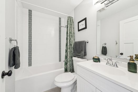 26-web-or-mls-Morgan Ave S-026