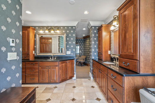 55_2890_Autumn_Woods55_mls