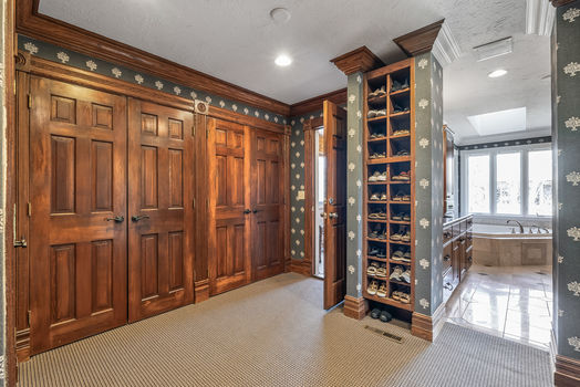 64_2890_Autumn_Woods64_mls