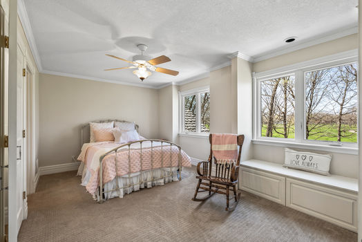 72_2890_Autumn_Woods72_mls