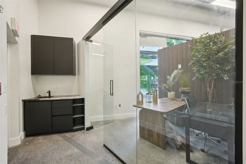 16-web-or-mls-S 12th St 2-1104-016