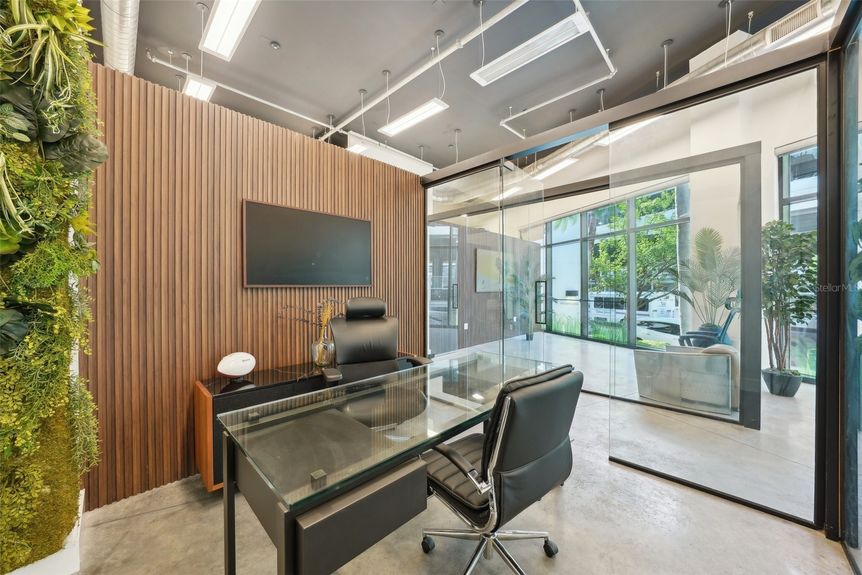 17-web-or-mls-S 12th St 2-1104-017