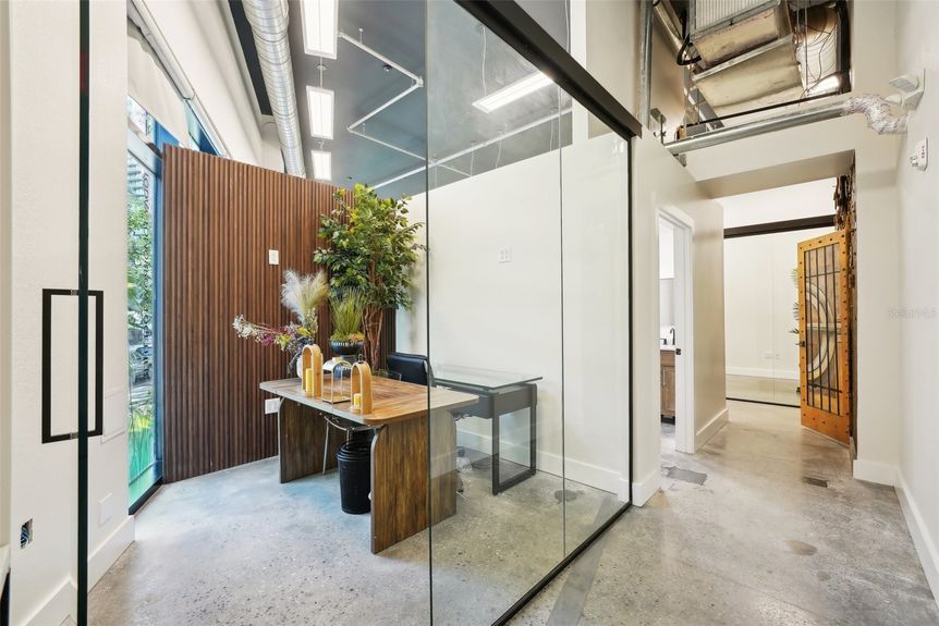 18-web-or-mls-S 12th St 2-1104-018