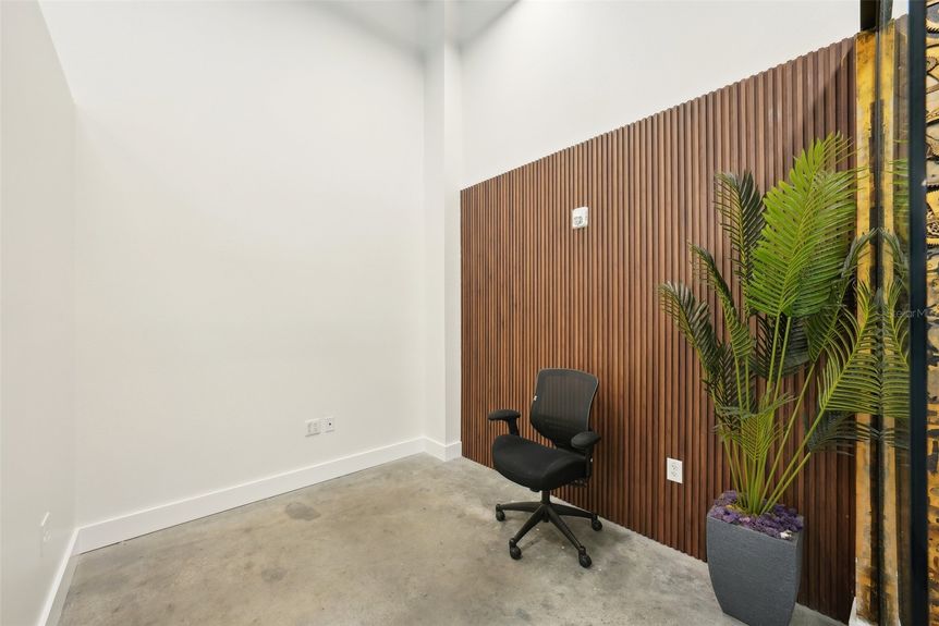 22-web-or-mls-S 12th St 2-1104-022