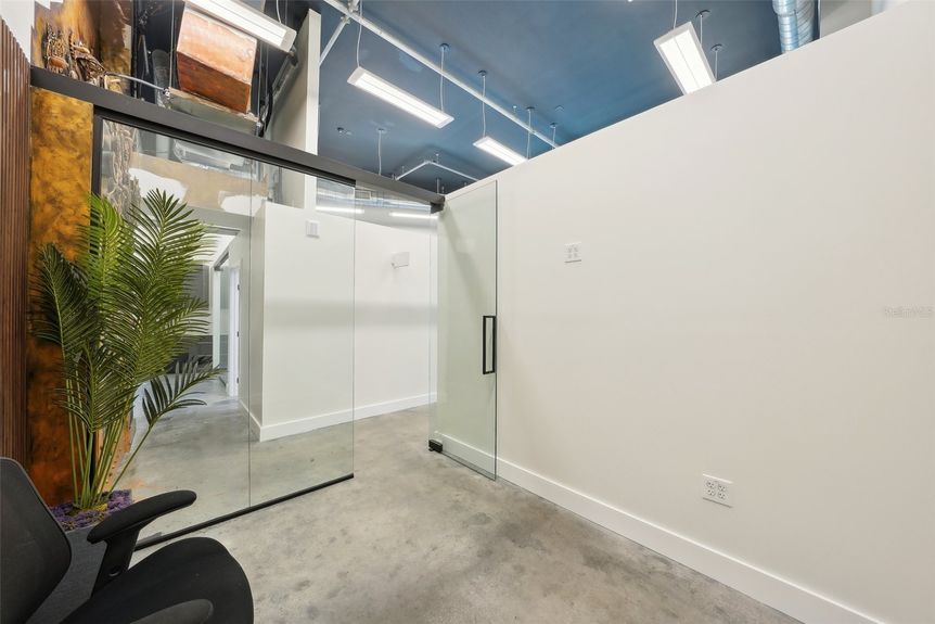 24-web-or-mls-S 12th St 2-1104-024