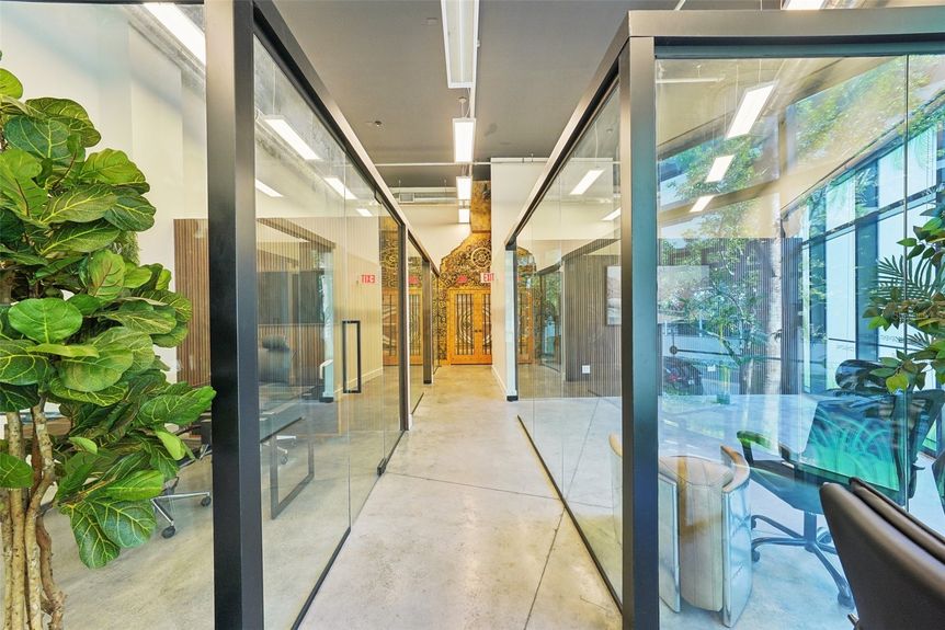 5-web-or-mls-S 12th St 2-1104-005