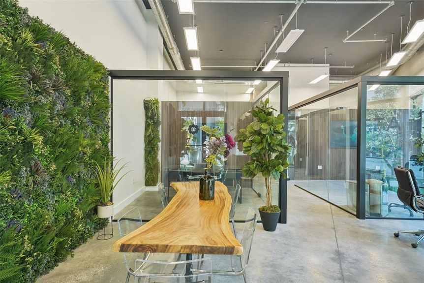 9-web-or-mls-S 12th St 2-1104-009