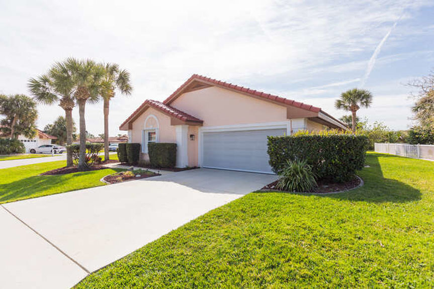 4 San Luis Ln Palm Coast FL-small-040-029-453A1468-666×445-72dpi