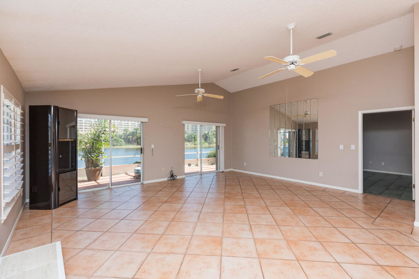 18 San Miguel Ct Palm Coast FL-large-018-008-453A6842-1500x1000-72dpi