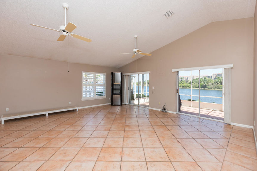 18 San Miguel Ct Palm Coast FL-large-019-013-453A6843-1500x1000-72dpi