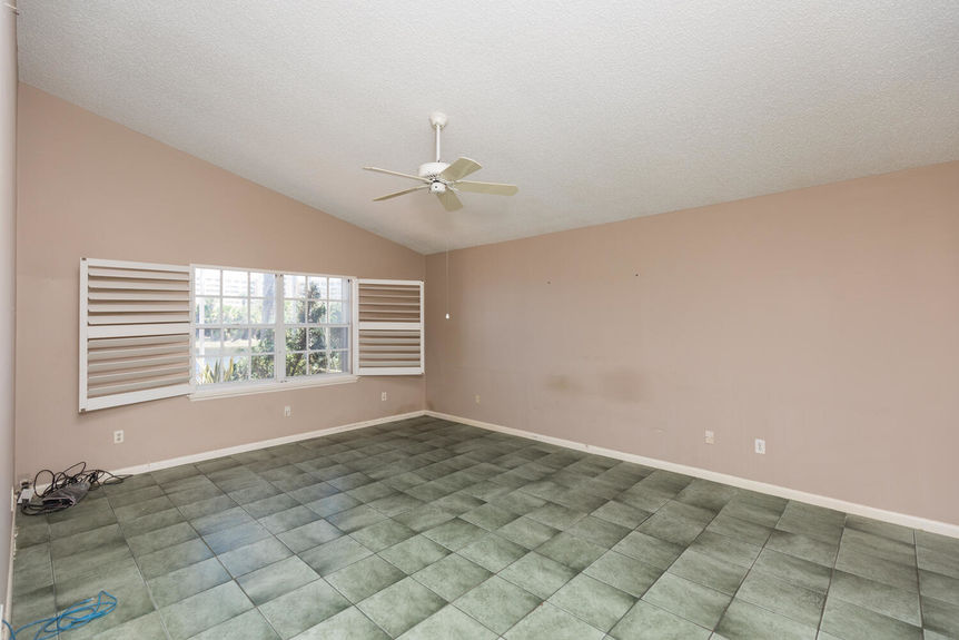 18 San Miguel Ct Palm Coast FL-large-020-006-453A6824-1500x1000-72dpi