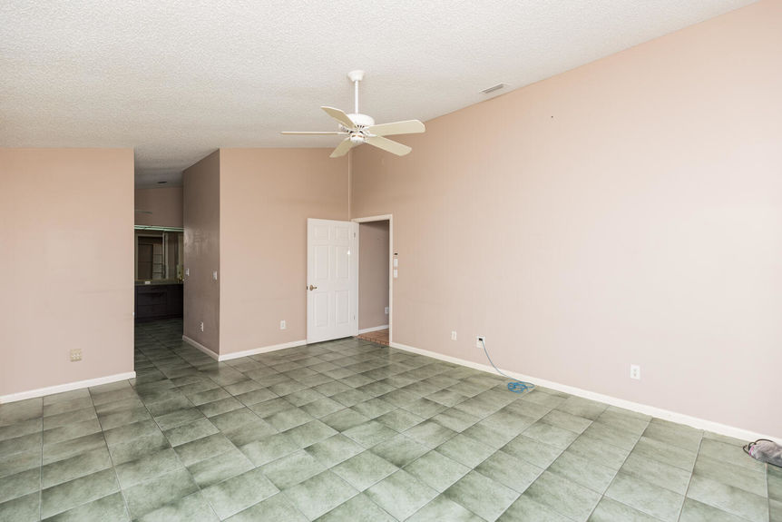 18 San Miguel Ct Palm Coast FL-large-022-010-453A6826-1500x1000-72dpi