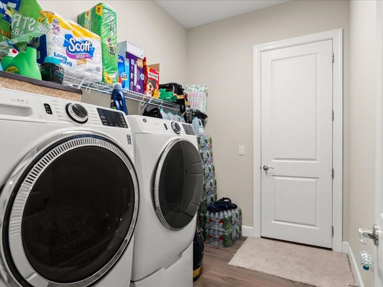 63-29 Old Oak Dr S (63 of 65)