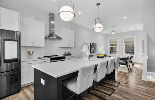 942 Spencer Ave Kitchen