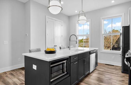 942 Spencer Ave Kitchen6