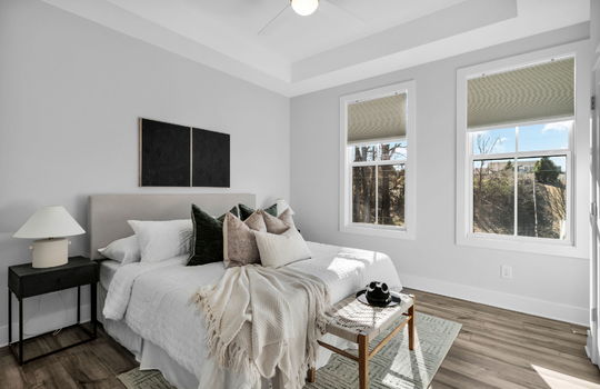 942 Spencer Ave Primary Bedroom