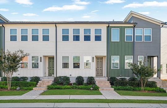 1492 Pinedale Crest NW Front