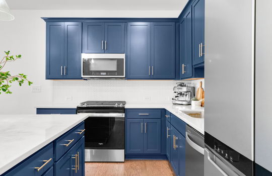 1492 Pinedale Crest NW Kitchen2