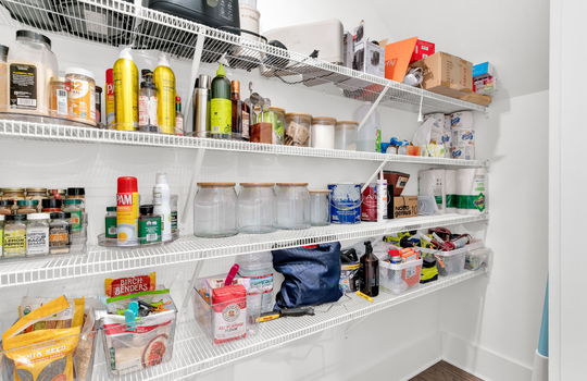 1492 Pinedale Crest NW Pantry
