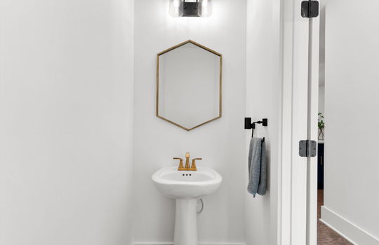 1492 Pinedale Crest NW Half Bath