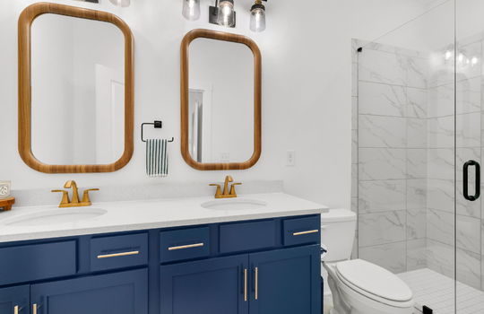 1492 Pinedale Crest NW Primary Bath