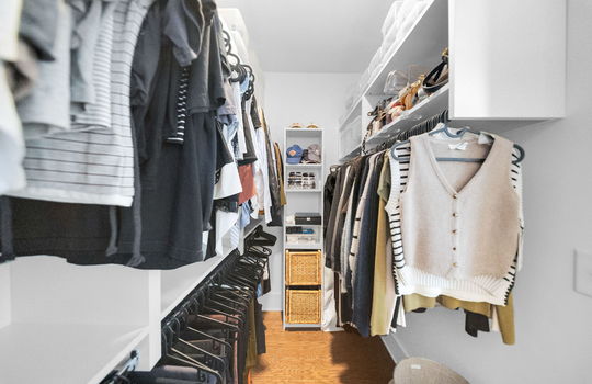 1492 Pinedale Crest NW Primary Closet2