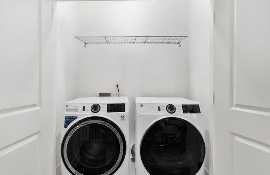1492 Pinedale Crest NW Laundry