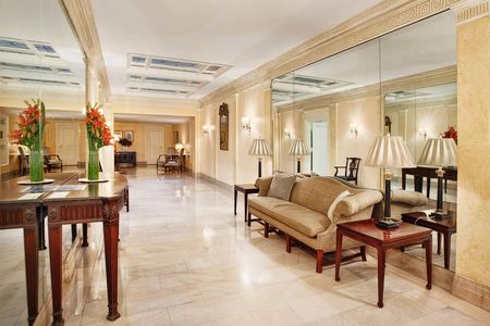 1211CC9C-CB9C-2915-A9D5-3283A321F17B_1800x1200