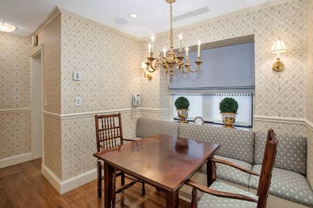 EE006AD1-3AD5-0727-ED72-A3C7E91CBF60_1800x1200