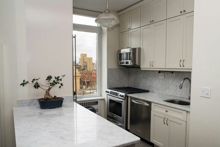 75802655-3d36-4500-a29d-221554ef6477_1800x1200