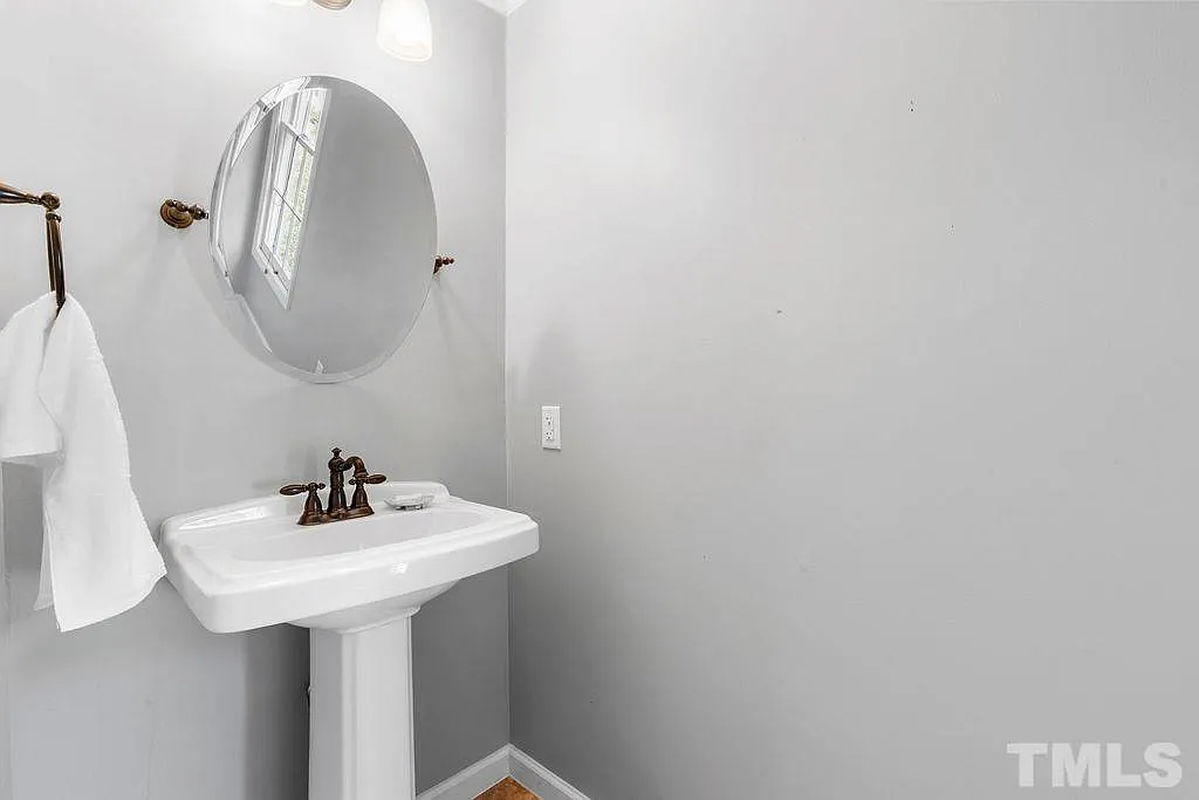 Caul-Group-103-Parkvine-Circle-50