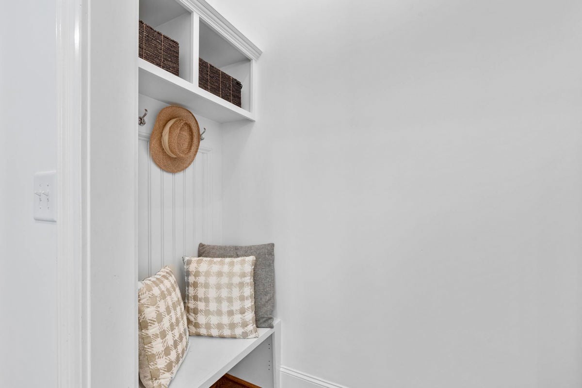 Caul Group-103 Pember Pl-22