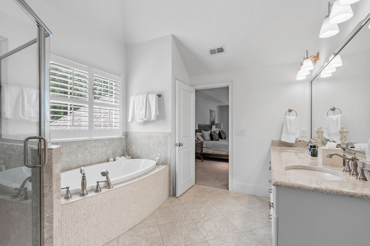 Caul Group-103 Pember Pl-29