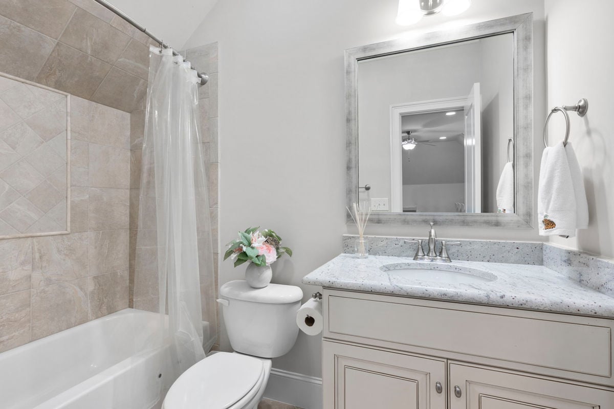 Caul Group-103 Pember Pl-42